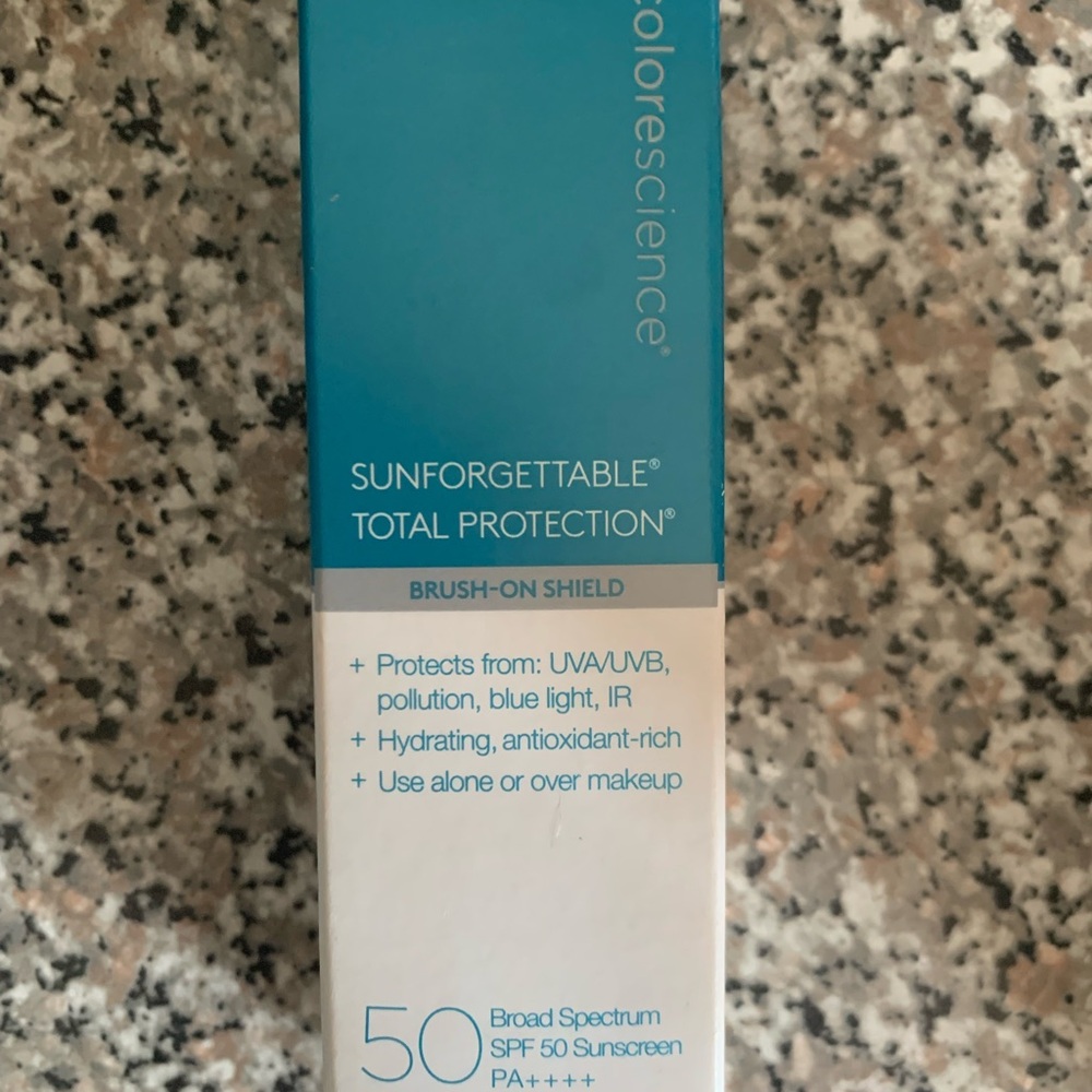 BRAND NEW: Colorescience Brush-on Sunscreen